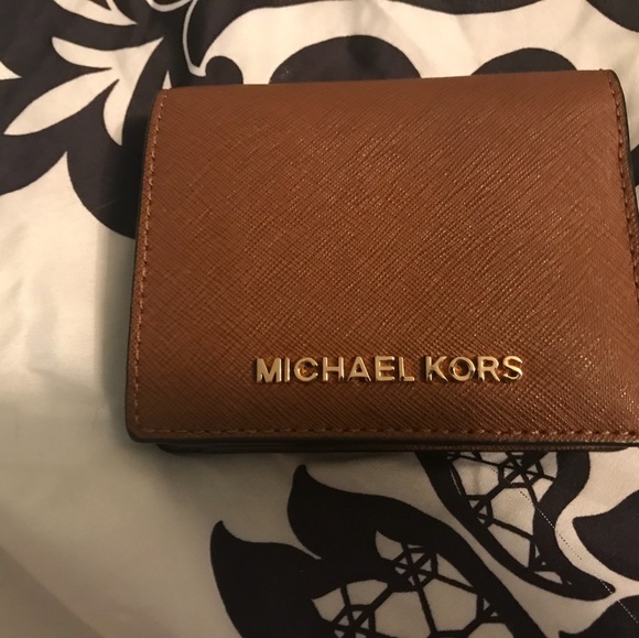 Michael Kors handbag and wallet - Picture 3 of 4